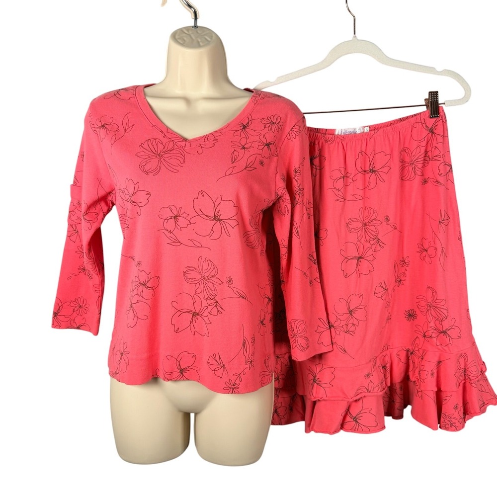 Fresh Produce 2pc Set Small Pink Floral Print V-neck Top‎ Tiered Ruffle Skirt